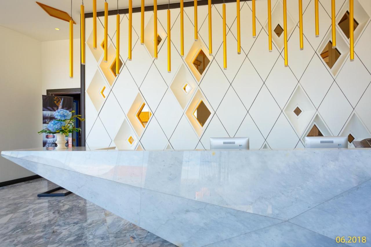 The Aristo Beach By Holy Cow 212 Phuket Exterior foto